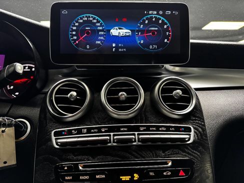 Used 2016 Mercedes-Benz GLC 300 image 22