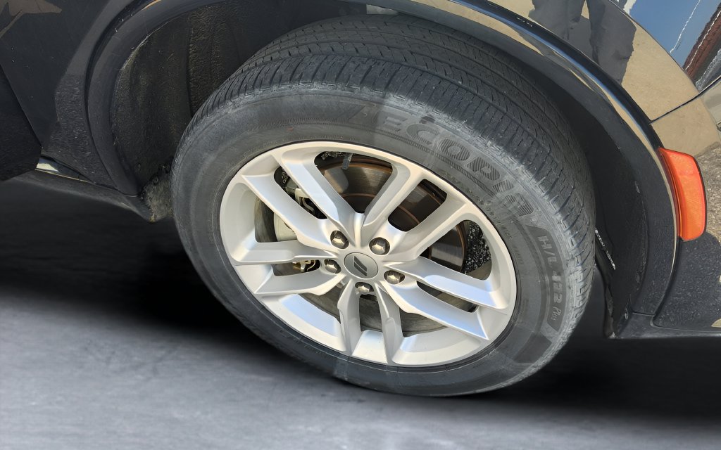 Used 2023 Dodge Durango GT AWD/4WD image 48