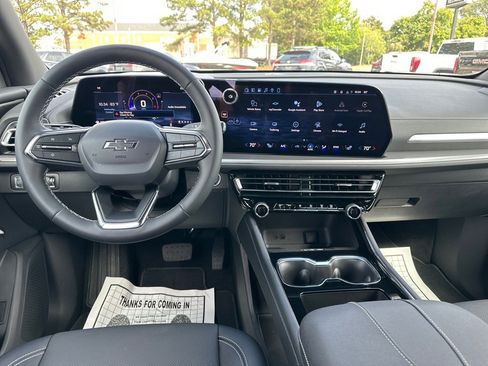 New 2026 Chevrolet Traverse LT w/ Midnight/Sport Edition image 8