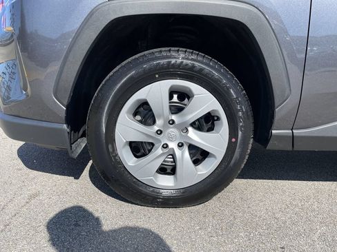 Certified 2024 Toyota RAV4 LE AWD/4WD image 9