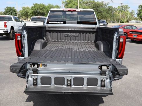 New 2026 GMC Sierra 2500 Denali w/ Denali Reserve Package AWD/4WD image 7