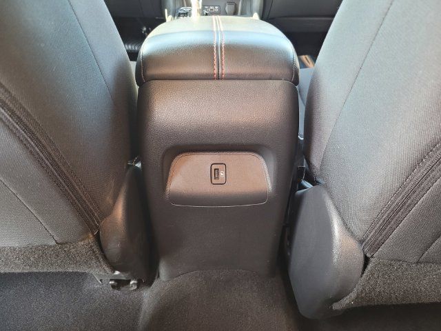 Used 2024 Nissan Sentra SR FWD image 17