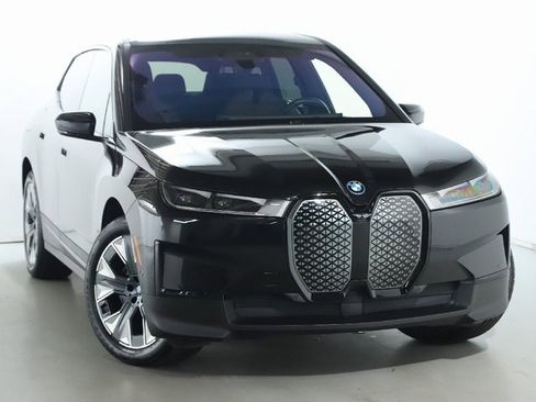 Certified 2025 BMW iX xDrive50 w/ Premium Package image 2