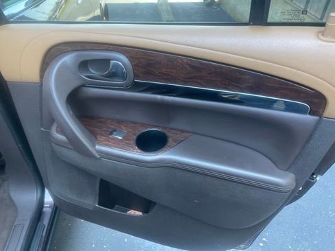 Used 2015 Buick Enclave Leather AWD/4WD image 40
