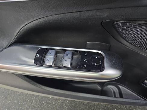 Used 2022 Mercedes-Benz C 300 4MATIC Sedan image 29
