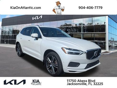 Used 2019 Volvo XC60 T5 Momentum w/ Multimedia Package AWD/4WD image 1