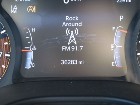 Used 2022 Jeep Compass Latitude AWD/4WD image 9