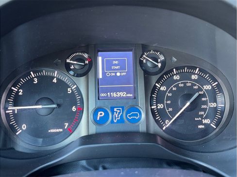 Used 2014 Lexus GX 460 image 17