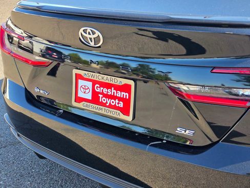 Certified 2025 Toyota Camry SE w/ Convenience Package FWD image 13