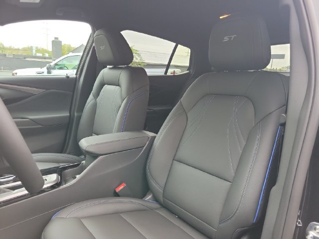New 2026 Buick Envista Sport Touring w/ Convenience I Package FWD image 14