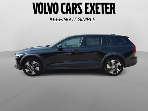 New 2026 Volvo V60 B5 Cross Country Plus w/ Climate Package AWD/4WD image 5