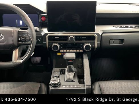 Used 2025 Toyota Tacoma TRD Off-Road w/ TRD Off Road Premium Package AWD/4WD image 13