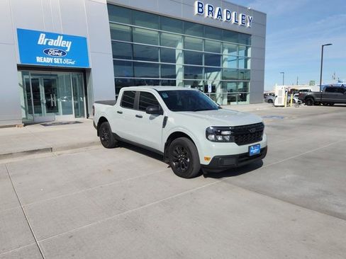 Used 2023 Ford Maverick XLT w/ Equipment Group 300A Standard image 3