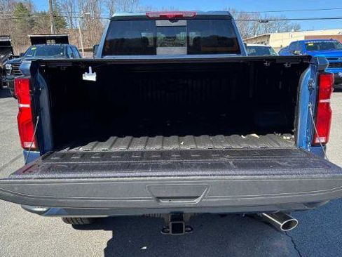 Used 2026 Chevrolet Silverado 2500 High Country w/ High Country Premium Package AWD/4WD image 34