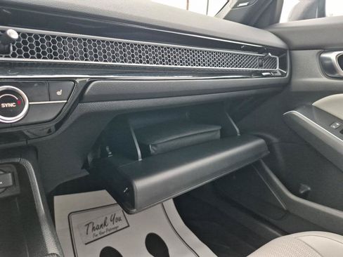 Used 2025 Honda Civic Sport Touring image 21