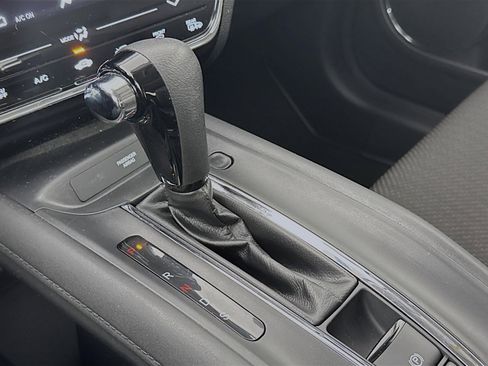 Certified 2017 Honda HR-V EX image 16