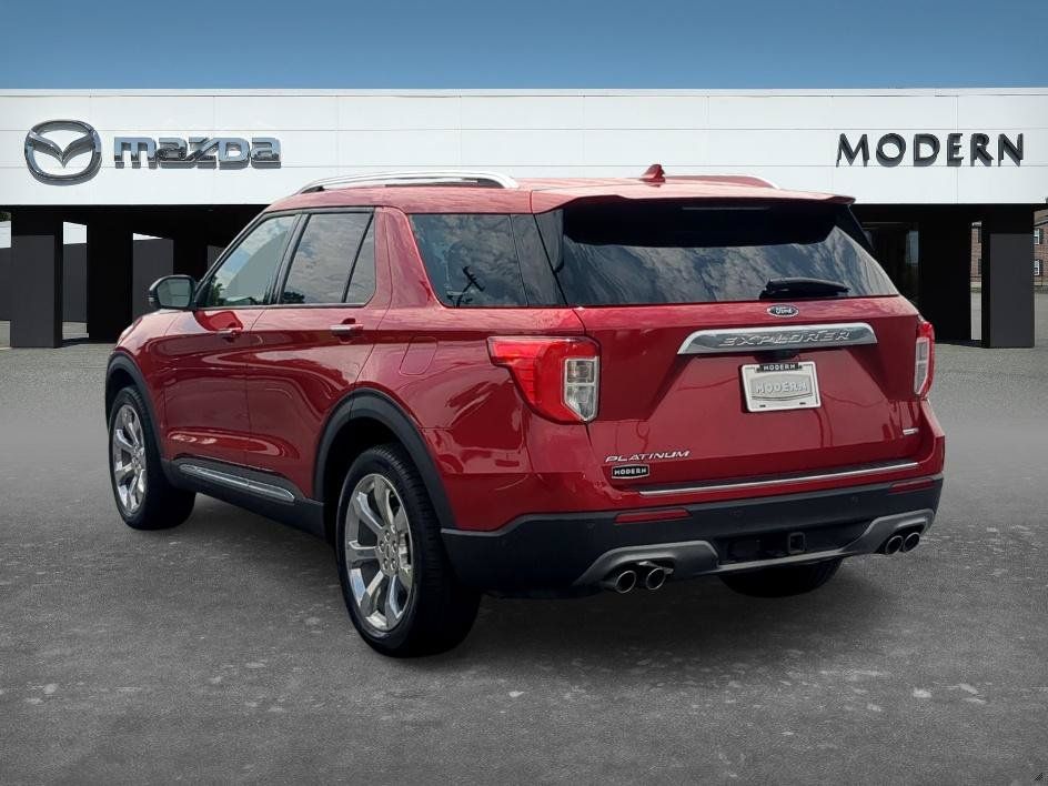 Used 2020 Ford Explorer Platinum w/ Premium Technology Package AWD/4WD image 2