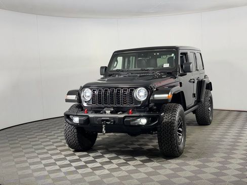 Certified 2024 Jeep Wrangler Unlimited Rubicon AWD/4WD image 9