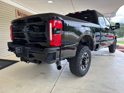 Used 2024 Ford F250 Lariat w/ Tremor Off-Road Package AWD/4WD image 7