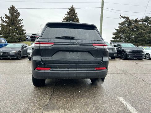 Certified 2023 Jeep Grand Cherokee Limited w/ Black Appearance Package image 19