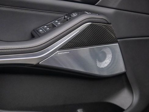 New 2026 BMW X5 M60i image 14