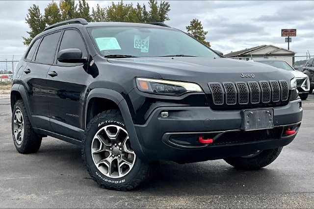 Used 2020 Jeep Cherokee Trailhawk w/ Cold Weather Group AWD/4WD image 2