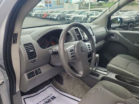 Used 2018 Nissan Frontier SV image 10