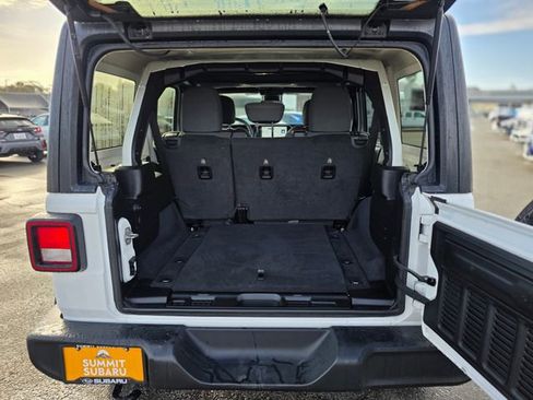 Used 2024 Jeep Wrangler Sport S image 12