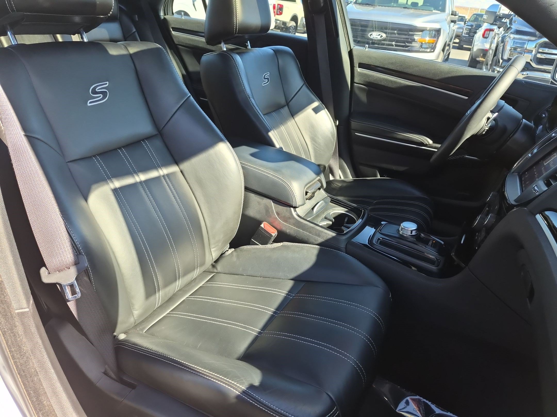 Used 2023 Chrysler 300 S RWD image 32