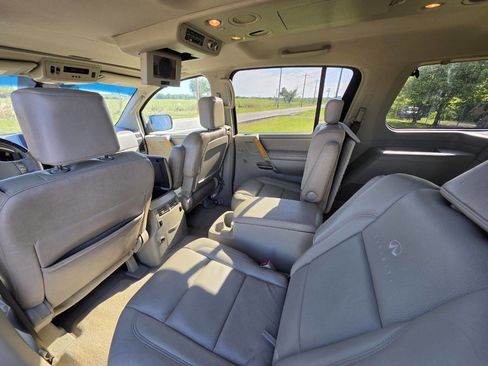 Used 2004 INFINITI QX56 4WD w/ Smart Vision Pkg image 5