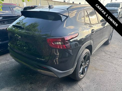 Used 2025 Chevrolet Trax ACTIV FWD image 3