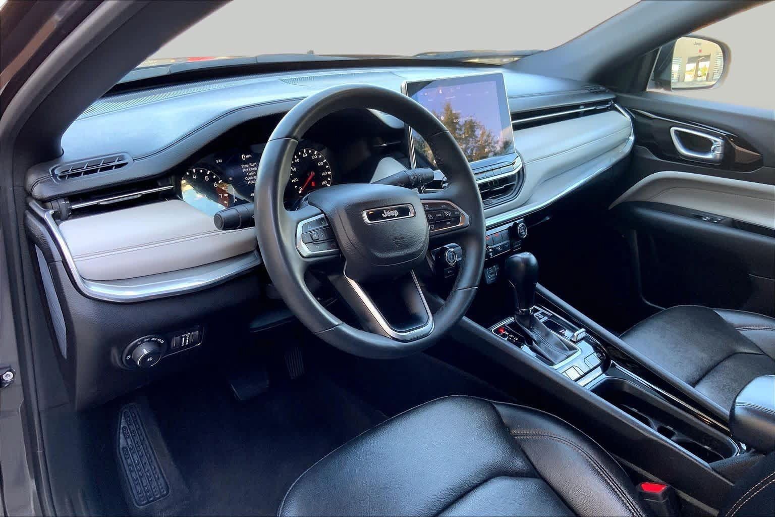 Used 2024 Jeep Compass Limited AWD/4WD image 18