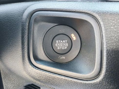 Used 2024 Jeep Gladiator Sport image 34