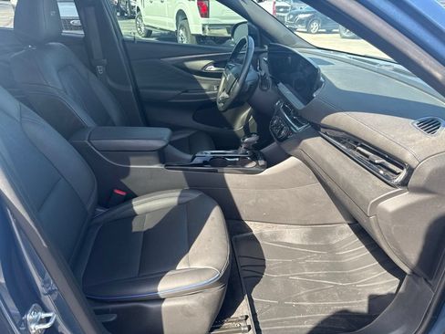 Used 2024 Buick Envista Sport Touring w/ Convenience I Package FWD image 33