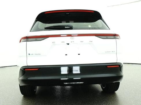 New 2026 Toyota Crown Signia AWD/4WD image 23