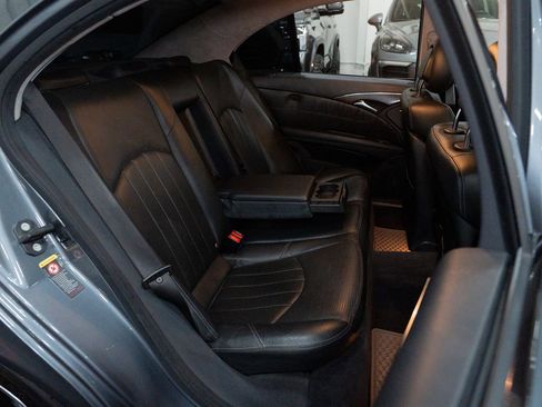 Used 2005 Mercedes-Benz E 55 AMG Sedan image 33