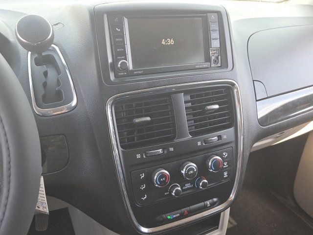 Used 2017 Dodge Grand Caravan SE w/ Power Window Group FWD image 17