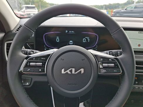 New 2026 Kia Seltos S image 14