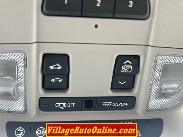 Used 2020 Chevrolet Equinox Premier FWD image 19