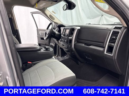 Used 2022 RAM 1500 Classic SLT w/ Protection Group AWD/4WD image 28