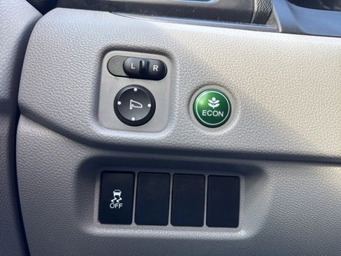 Used 2018 Honda Pilot EX image 27