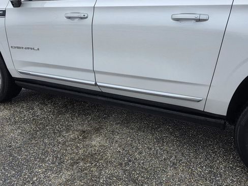Used 2021 GMC Yukon XL Denali RWD image 45