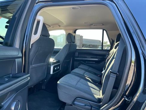 Used 2022 Ford Expedition XLT AWD/4WD image 14