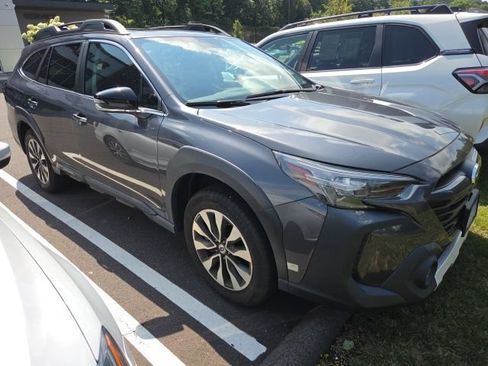 Used 2023 Subaru Outback Limited AWD/4WD image 3