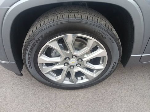 Used 2019 Chevrolet Traverse Premier AWD/4WD image 12