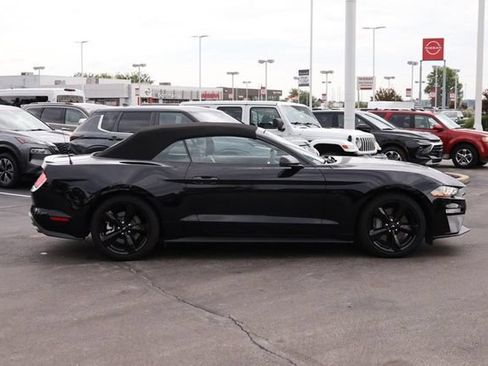 Used 2021 Ford Mustang GT Premium w/ Equipment Group 401A RWD image 5