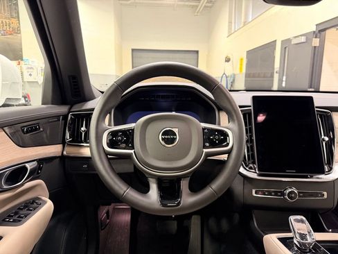 Used 2026 Volvo XC90 B6 Plus AWD/4WD image 22