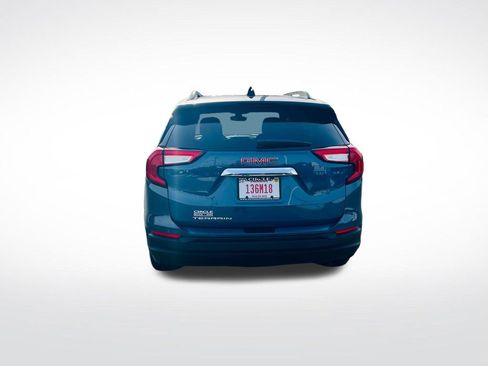 Used 2024 GMC Terrain SLE w/ Driver Convenience Package image 6