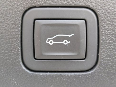 Used 2024 GMC Yukon Denali Ultimate image 13