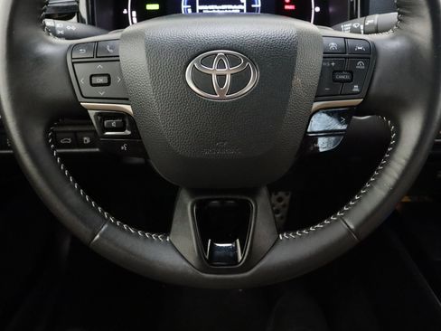 Certified 2025 Toyota Camry SE image 24